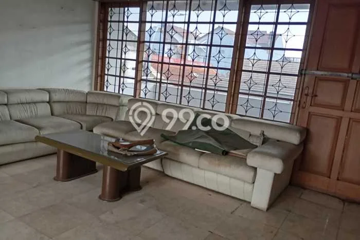 Rumah Mewah LB 320m2 Siap Pakai Desain Elegan di Cikutra, Bandung Rumah Mewah LB 320m2 Siap Pakai Desain Elegan di Cikutra, Bandung