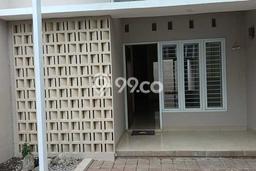 Dijual Cepat Rumah Bagus Siap Huni LB 100m2 di Arcamanik, Bandung Dijual Cepat Rumah Bagus Siap Huni LB 100m2 di Arcamanik, Bandung
