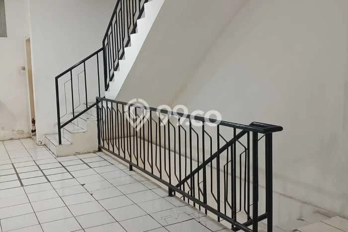 Unit Ruko Tersedia di Cicadas Spesifikasi LB 300m2 Unit Ruko Tersedia di Cicadas Spesifikasi LB 300m2