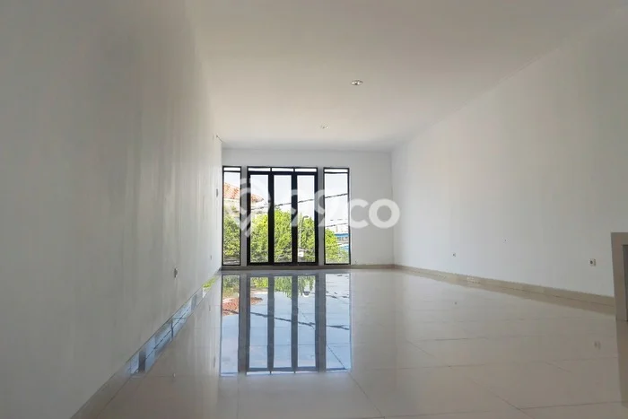 Ruko Dijual di Bandung LT 83m2 & LB 145m2 Lokasi Terbaik! Ruko Dijual di Bandung LT 83m2 & LB 145m2 Lokasi Terbaik!
