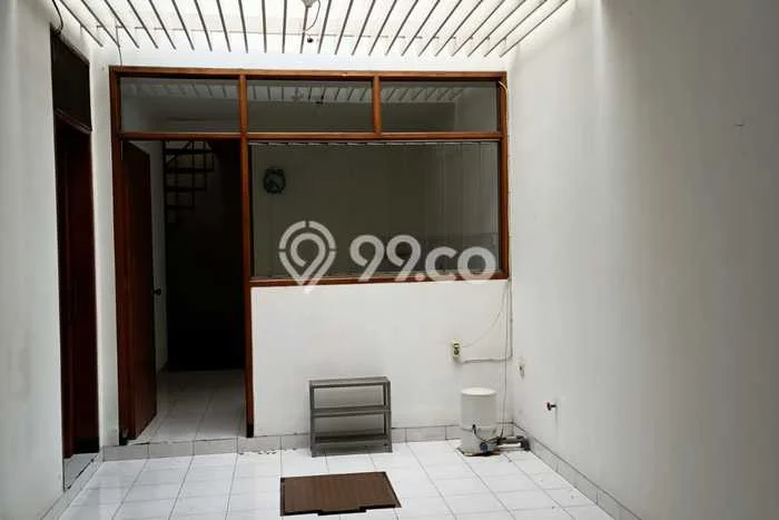 Rumah Kontrakan Bandung LT 240m2 LB 165m2 Kawasan Singgasana Rumah Kontrakan Bandung LT 240m2 LB 165m2 Kawasan Singgasana