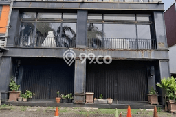Area Ramai! Ruko Dijual di Kemayoran untuk Bisnis Luas Bangunan 220m2 Area Ramai! Ruko Dijual di Kemayoran untuk Bisnis Luas Bangunan 220m2