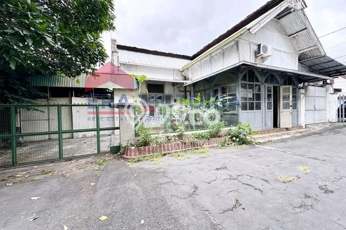Ruko paling strategis disewakan di Klojen Malang Ruko paling strategis disewakan di Klojen Malang