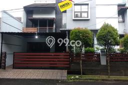 Rumah Mewah LB 200m2 Siap Pakai Desain Elegan di Bintaro, Tangerang Selatan Rumah Mewah LB 200m2 Siap Pakai Desain Elegan di Bintaro, Tangerang Selatan