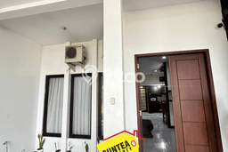 Disewakan Cepat Rumah Kondisi Bagus di Area Pondok Aren, Tangerang Selatan Disewakan Cepat Rumah Kondisi Bagus di Area Pondok Aren, Tangerang Selatan