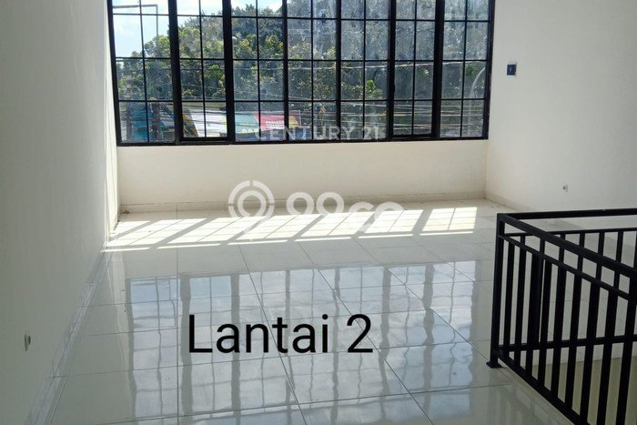 Ruko Disewa di Tangerang Selatan dengan LB 120m2 Area Komersial Ramai Ruko Disewa di Tangerang Selatan dengan LB 120m2 Area Komersial Ramai