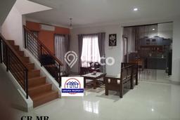 Disewakan Rumah Murah di Cibubur Jakarta Timur dengan 4 Kamar Tidur Disewakan Rumah Murah di Cibubur Jakarta Timur dengan 4 Kamar Tidur