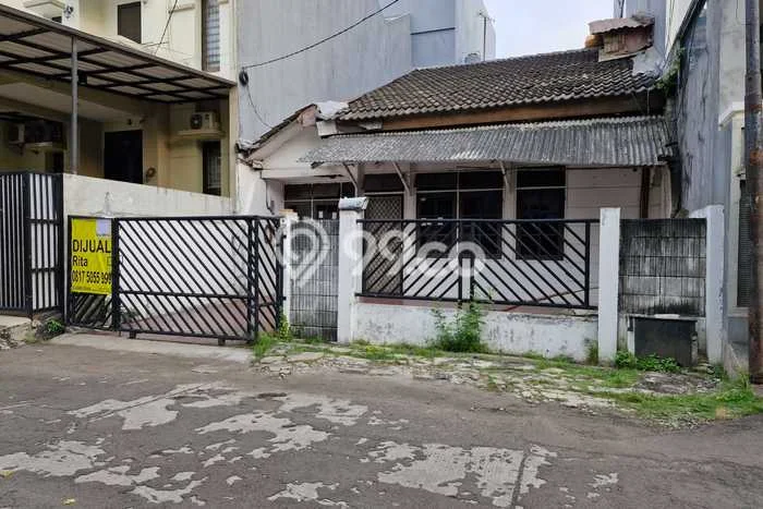Rumah Modern Cantik 3 KT Bisa Langsung Pindah di Kelapa Gading Rumah Modern Cantik 3 KT Bisa Langsung Pindah di Kelapa Gading