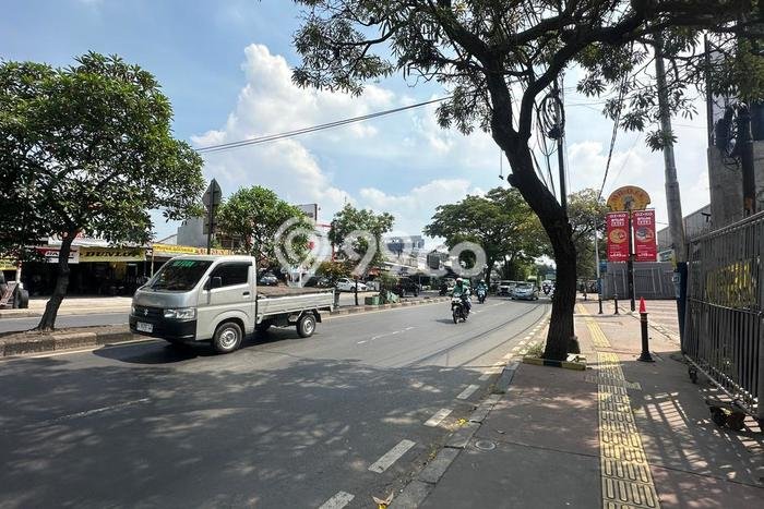 Lahan Dijual Lokasi Strategis di Jakarta Timur dengan Luas 916m2 Lahan Dijual Lokasi Strategis di Jakarta Timur dengan Luas 916m2