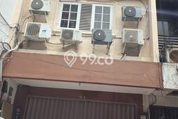 Unit Ruko Dijual di Jakarta Pusat LT 67m2 & LB 270m2 Unit Ruko Dijual di Jakarta Pusat LT 67m2 & LB 270m2