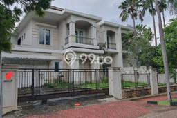 Siap Huni Rumah Mewah 5 Kamar di Kelapa Gading Dekat ke Mana Saja Siap Huni Rumah Mewah 5 Kamar di Kelapa Gading Dekat ke Mana Saja