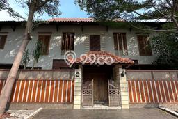 Rumah Elit Modern Tanpa Renovasi di Kayu Putih Jakarta Timur Rumah Elit Modern Tanpa Renovasi di Kayu Putih Jakarta Timur