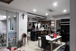 Rumah Elit LB 500m2 Siap Pakai Desain Elegan di Ancol, Jakarta Utara Rumah Elit LB 500m2 Siap Pakai Desain Elegan di Ancol, Jakarta Utara