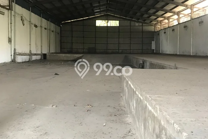 Gudang Disewa di Jakarta Utara dengan LB 1500m2 Area Komersial Ramai Gudang Disewa di Jakarta Utara dengan LB 1500m2 Area Komersial Ramai