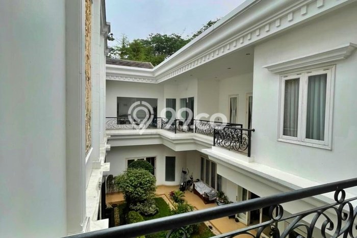 Hunian Mewah LB 1000m2 Siap Pakai Desain Elegan di BSD Bukit Golf, Tangerang Hunian Mewah LB 1000m2 Siap Pakai Desain Elegan di BSD Bukit Golf, Tangerang