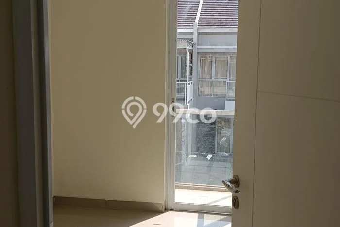 Dijual Rumah Eksklusif 2 KT di Pegadungan, Jakarta Barat Dijual Rumah Eksklusif 2 KT di Pegadungan, Jakarta Barat