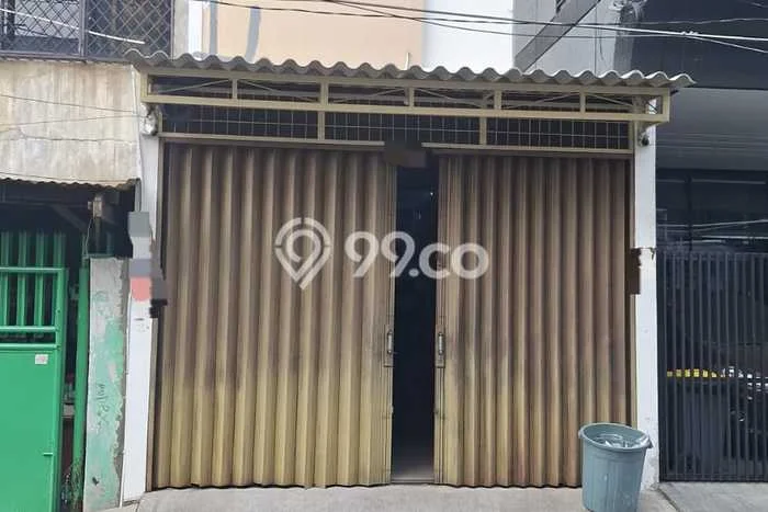 Ruko Dijual di Jakarta Barat LT 78m2 & LB 240m2 Lokasi Terbaik! Ruko Dijual di Jakarta Barat LT 78m2 & LB 240m2 Lokasi Terbaik!