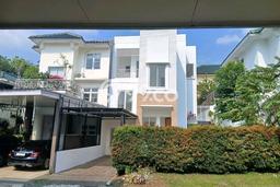 Rumah Minimalis 5 Kamar LT 215m2 di Sentul City Rumah Minimalis 5 Kamar LT 215m2 di Sentul City