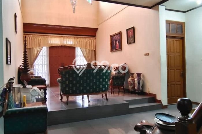 For Sale Hunian Rumah Terawat 6 Kamar di Jatiwarna, Bekasi For Sale Hunian Rumah Terawat 6 Kamar di Jatiwarna, Bekasi