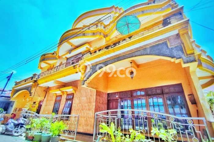Rumah PREMIUM di Semarang Tengah, Semarang, Luas 150m² LB 450m² HARGA TERBAIK! Rumah PREMIUM di Semarang Tengah, Semarang, Luas 150m² LB 450m² HARGA TERBAIK!