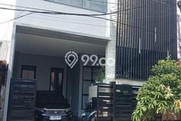 Dijual Rumah Luas Megah Dengan View Cantik di Taman Kencana, Jakarta Barat Dijual Rumah Luas Megah Dengan View Cantik di Taman Kencana, Jakarta Barat