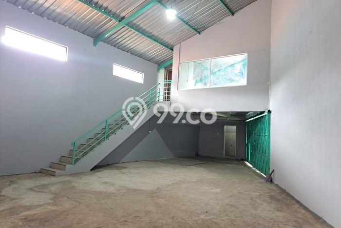 Unit Gudang Disewakan di Kartosuro di Area Ramai & Strategis Unit Gudang Disewakan di Kartosuro di Area Ramai & Strategis
