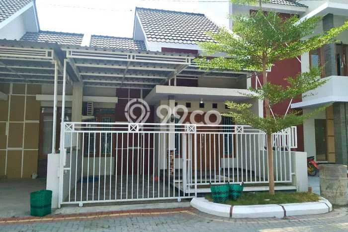 Jual Rumah Eksklusif 2 KT di Gentan, Sukoharjo Jual Rumah Eksklusif 2 KT di Gentan, Sukoharjo