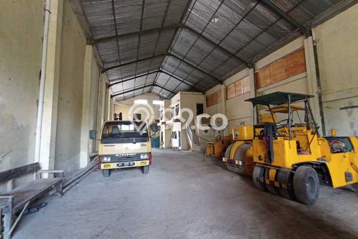 Gudang disewakan di Jaten Karanganyar dengan luas bangunan 800m2 Gudang disewakan di Jaten Karanganyar dengan luas bangunan 800m2