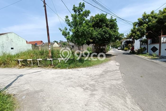 Lahan untuk Dijual Lokasi Colomadu, Karanganyar Luas 152m2 SHM Lahan untuk Dijual Lokasi Colomadu, Karanganyar Luas 152m2 SHM