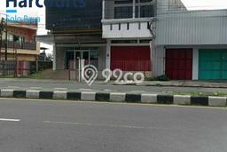 Ruko untuk Disewa di Pusat Surakarta Luas Bangunan 120m2 Ruko untuk Disewa di Pusat Surakarta Luas Bangunan 120m2