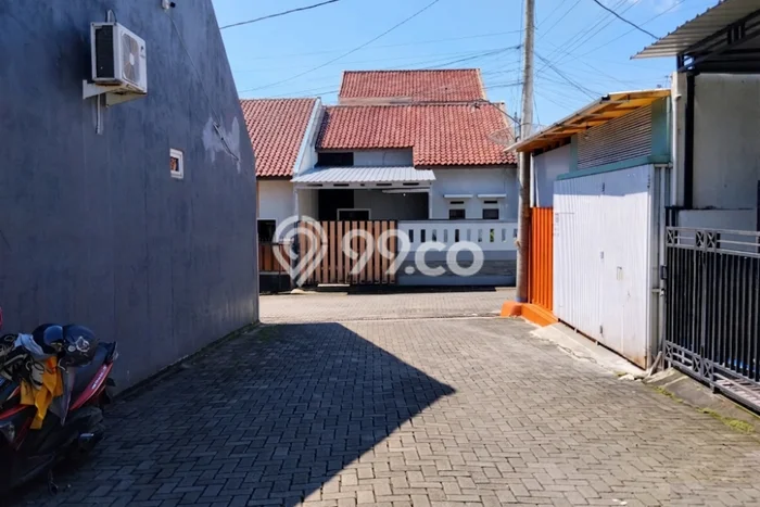 Rumah Cantik Siap Huni Di Gondangrejo Luas 85m2 Lokasi Strategis Rumah Cantik Siap Huni Di Gondangrejo Luas 85m2 Lokasi Strategis