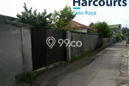 Kavling Tanah di Jebres Dijual Luas 300m2 Legalitas SHM Kavling Tanah di Jebres Dijual Luas 300m2 Legalitas SHM