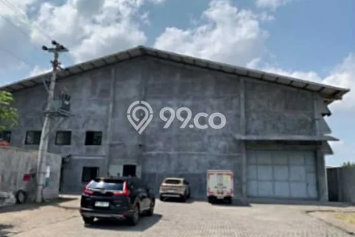 Disewakan Gudang komersial di Gondangrejo luas bangunan 2600m2 Disewakan Gudang komersial di Gondangrejo luas bangunan 2600m2