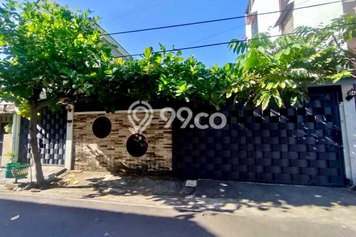 Jual Rumah Bagus Siap Huni LB 200m2 di Kartasura, Sukoharjo Jual Rumah Bagus Siap Huni LB 200m2 di Kartasura, Sukoharjo