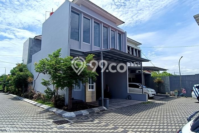 Jarang Ada! Rumah Sewa 3 Kamar Bagus Siap Huni Gentan Jarang Ada! Rumah Sewa 3 Kamar Bagus Siap Huni Gentan