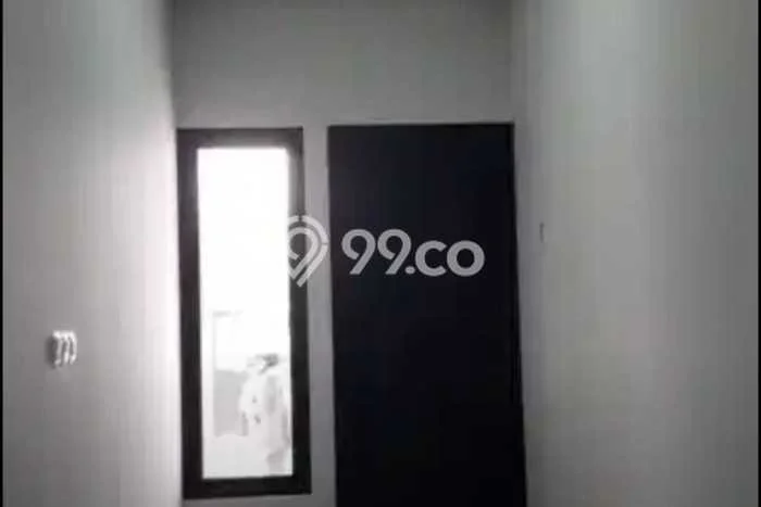 For Sale Rumah 3 Kamar Lokasi Ideal Nyaman dan Strategis di Rungkut For Sale Rumah 3 Kamar Lokasi Ideal Nyaman dan Strategis di Rungkut