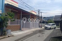 Rumah Luas Asri 2 KT Siap Huni di Harapan Indah Bekasi Rumah Luas Asri 2 KT Siap Huni di Harapan Indah Bekasi