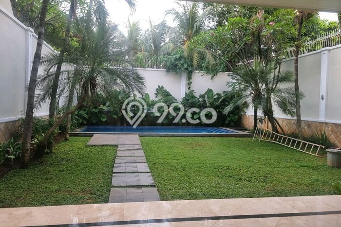 Rumah sewa siap huni 5 KT di Kemang, Jakarta Selatan Rumah sewa siap huni 5 KT di Kemang, Jakarta Selatan