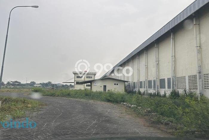 Gudang Dijual di Bekasi LT 97000m2 & LB 11300m2 Lokasi Terbaik! Gudang Dijual di Bekasi LT 97000m2 & LB 11300m2 Lokasi Terbaik!