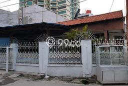 PROMO SPESIAL! Rumah Siap Huni di Pancoran, Jakarta Selatan, Luas 225m² Bangunan 140m² PROMO SPESIAL! Rumah Siap Huni di Pancoran, Jakarta Selatan, Luas 225m² Bangunan 140m²