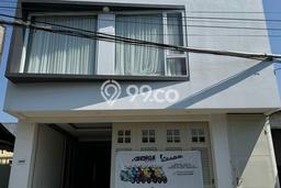 Rumah Luas Asri 2 KT Siap Pakai di Pondok Kelapa Jakarta Timur Rumah Luas Asri 2 KT Siap Pakai di Pondok Kelapa Jakarta Timur