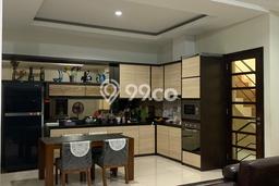 Rumah di Permata Buana, Jakarta Barat, Luas 144m² Bangunan 300m² Rumah di Permata Buana, Jakarta Barat, Luas 144m² Bangunan 300m²