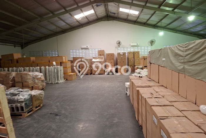 Unit Gudang Dijual di Jakarta Barat LT 1168m2 & LB 648m2 Unit Gudang Dijual di Jakarta Barat LT 1168m2 & LB 648m2