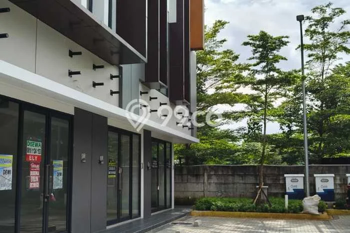 For Rent Ruko di Cisauk, Luas 100m², Area Potensial For Rent Ruko di Cisauk, Luas 100m², Area Potensial