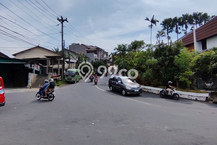 Dijual Cepat Rumah Bagus Siap Huni LB 270m2 di Candisari, Semarang Dijual Cepat Rumah Bagus Siap Huni LB 270m2 di Candisari, Semarang