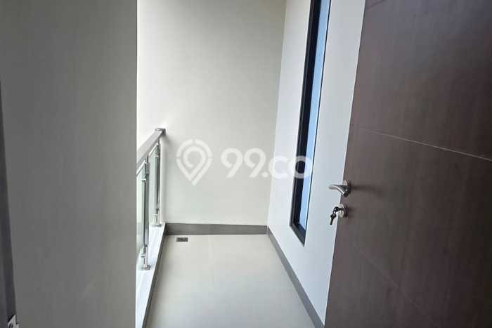 Ready to Use! Luxury House LT 126m2 Desain Modern di Meruya Ready to Use! Luxury House LT 126m2 Desain Modern di Meruya