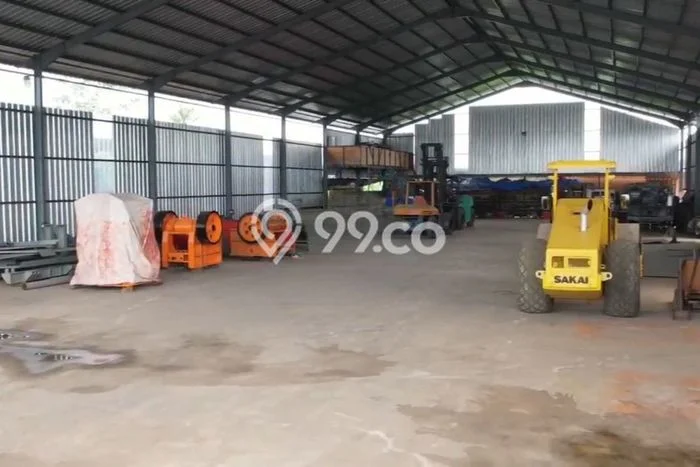 Unit Gudang Disewakan di Bitung di Area Ramai & Strategis Unit Gudang Disewakan di Bitung di Area Ramai & Strategis