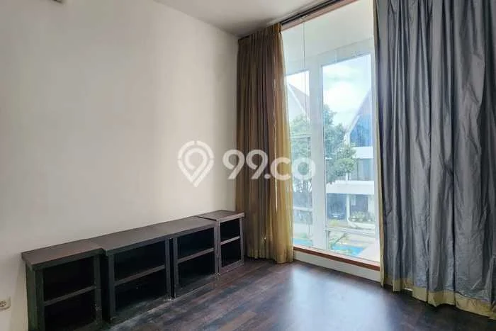 For Sale! Luxury House LT 97m2 Desain Elegan di Jati Padang For Sale! Luxury House LT 97m2 Desain Elegan di Jati Padang