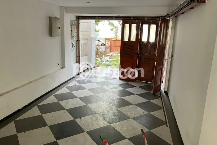 For Sale Rumah Mewah Exclusive di Payung Sekaki, Pekanbaru For Sale Rumah Mewah Exclusive di Payung Sekaki, Pekanbaru