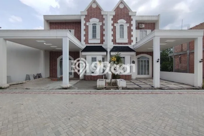 For Sale Rumah 3 Kamar Lokasi Ideal Bagus dan Strategis di Tampan For Sale Rumah 3 Kamar Lokasi Ideal Bagus dan Strategis di Tampan